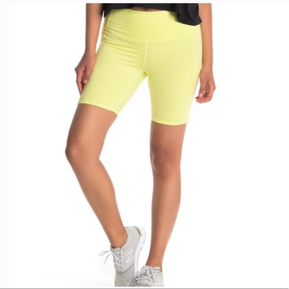 Athletic shorts Z BY ZELLA